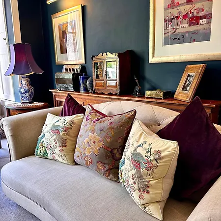 23 St Mary's Bed & Breakfast York