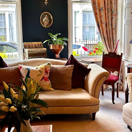 Couette-café 23 St Mary's 4*