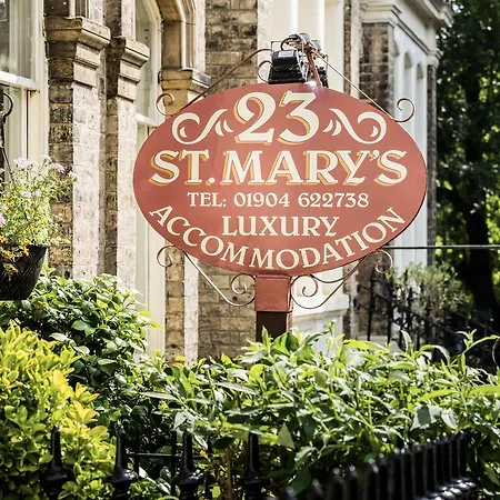 23 St Mary's לינה וארוחת בוקר 4*