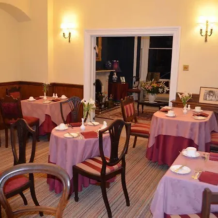 23 St Mary's לינה וארוחת בוקר 4*