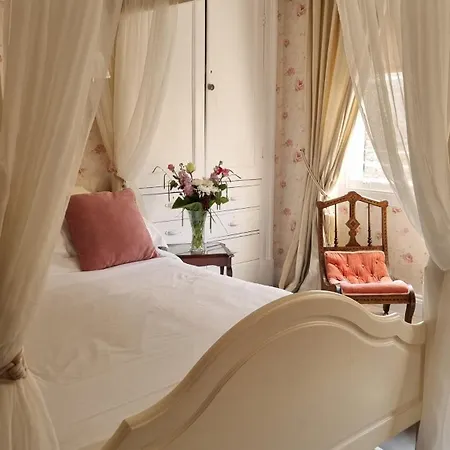 23 St Mary's Bed & Breakfast York