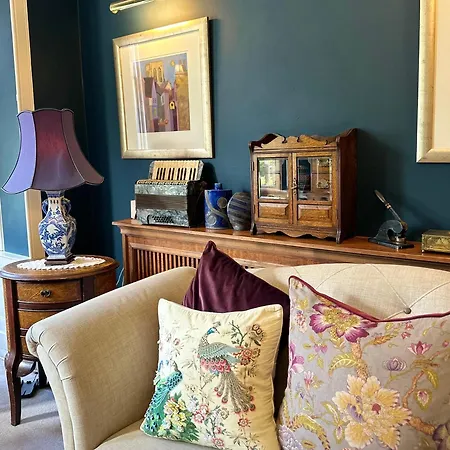 23 St Mary's Bed & Breakfast 4*